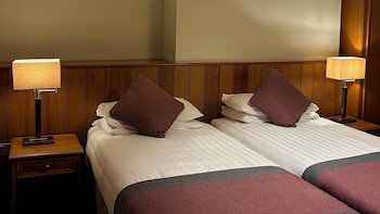 St. Davids Cross Hotel