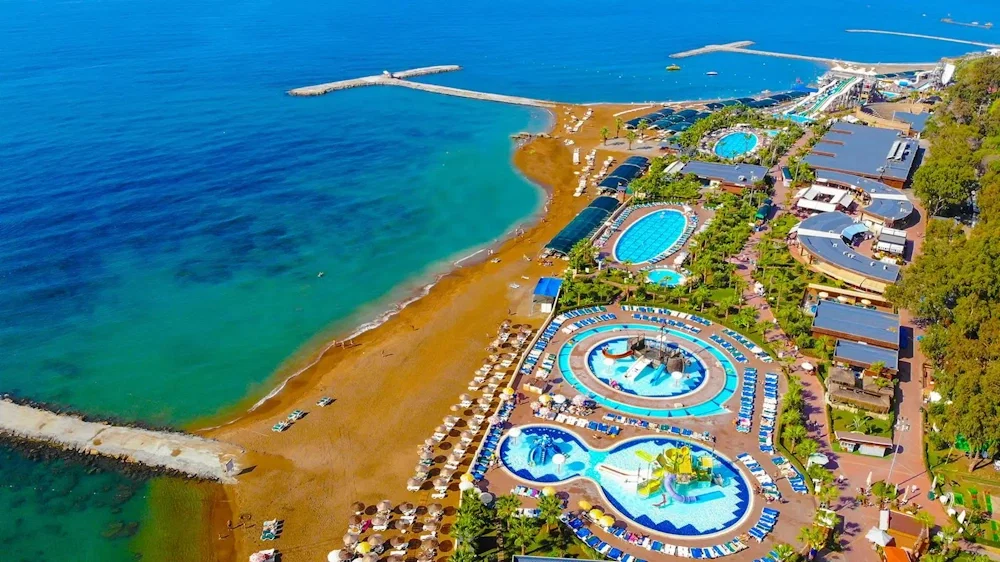 dal travel Eftalia Marin