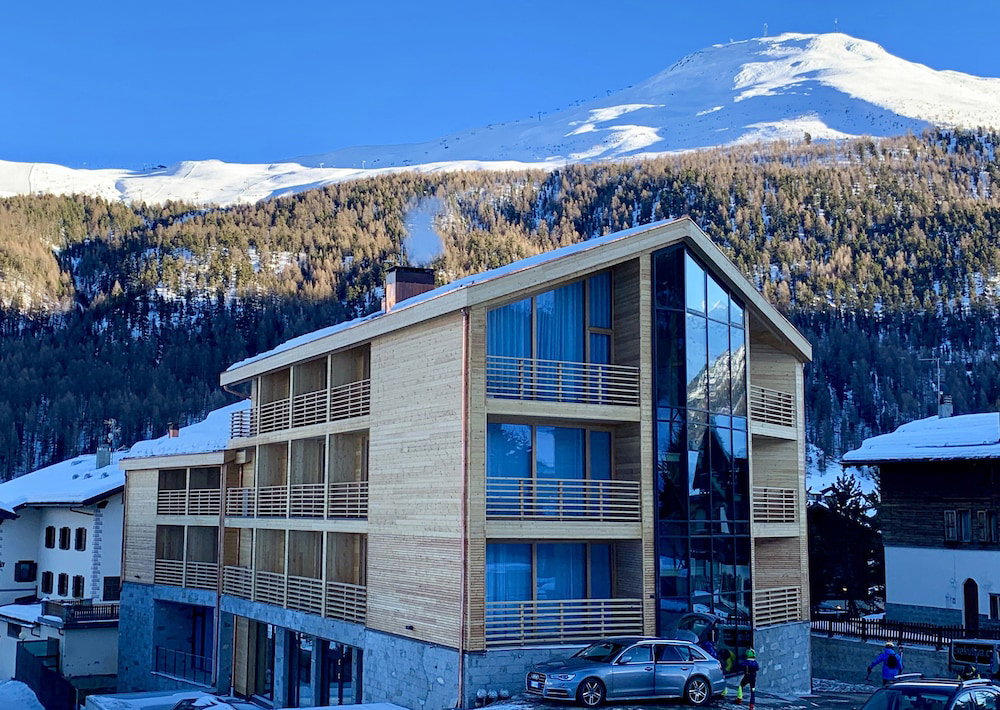 Hotel Montivas Lodge