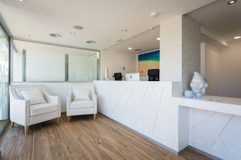 Portosol Apts.