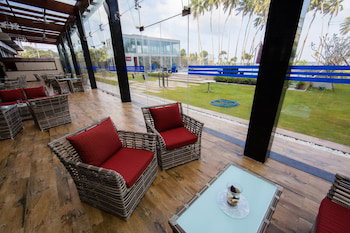 Club Waskaduwa Beach Resort & Spa