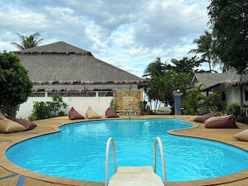 Hotel Phuwadee Resort & Spa