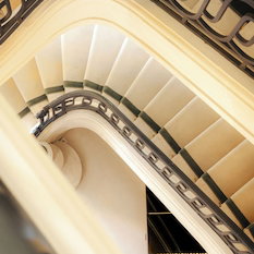 Hotel Intercontinental Chantilly Chateau Mont Royal cazare Chantilly