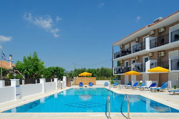 Hotel Lecini Studios