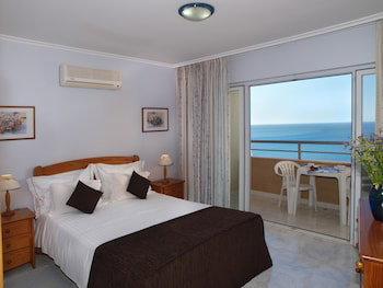 Hotel Jardins Da Rocha Apts.