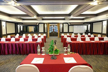 Hotel Capital O 1111 Ananda Lanta Resort (Sha)