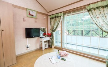 Hotel Pyeongchang Heungjeong Sketch Pension