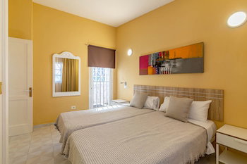 Vista Verde Adult Only