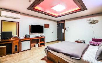 Hotel Tongyeong V