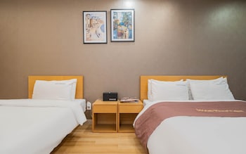 Hotel Wonju Riverview