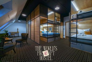 Hotel New Boutique Capsule Hostel Chors cazare Bratislava