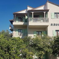 Hotel Sirocco Apartments cazare Limin Khersonisou