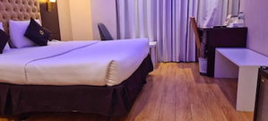 Hotel Raha Grand Hotel cazare The Palm Jumeirah