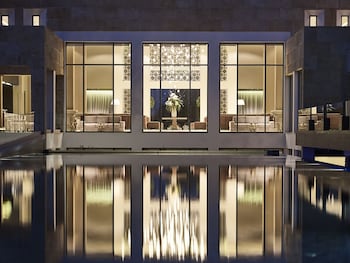Pelagos Suites