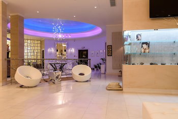 La Mer Deluxe Hotel And Spa