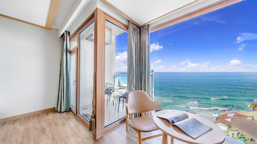 Hotel Four Seasons Hotel And Pension