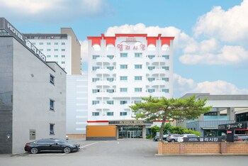 Hotel Elysian Hotel