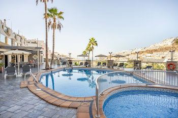 Hotel Cala Nova Apartments