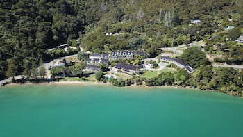 Hotel Portage Resort