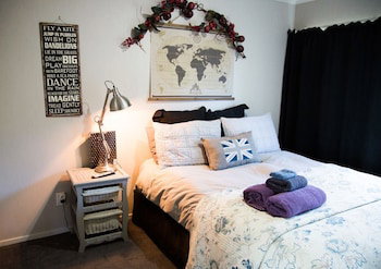 Hotel Waitomo Orchard B&B