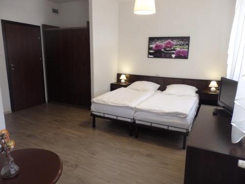 Hotel Go?Ciniec Rossija - Byla Baza Wojskowa