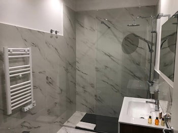 Tiber Suite
