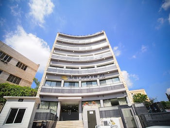 Hotel Capitol