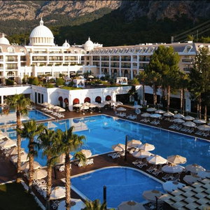 Hotel Juju Premier Palace cazare Goeynuek