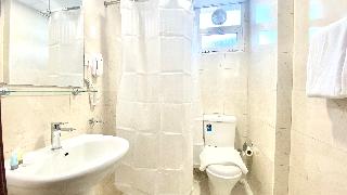 Concorde Inn Hotel