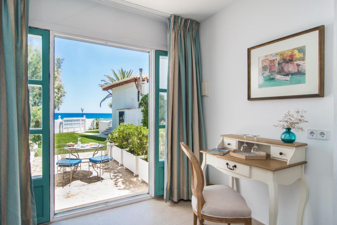 The Sea Club