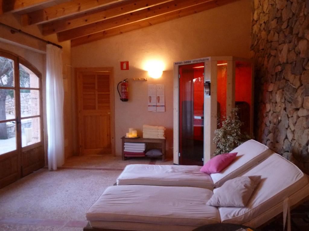 dal travel Finca Hotel Can Estades