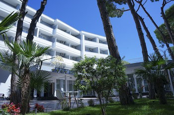 Hotel Atrium Deluxe Hotel Kavaje
