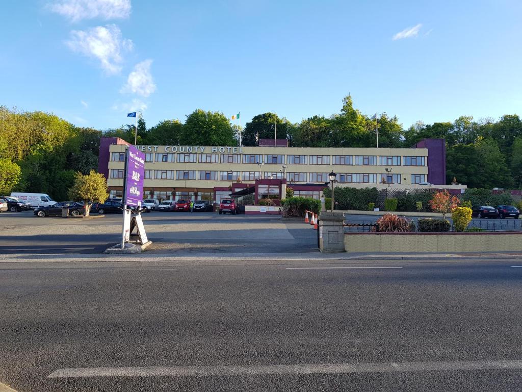 Hotel West County Hotel