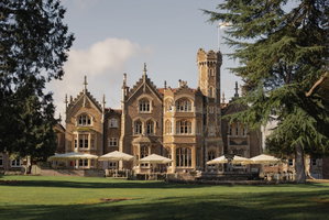 Hotel Oakley Court cazare Windsor