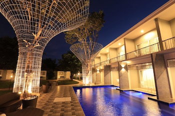 Hotel Amarin Resort Chiang Rai (Sha)
