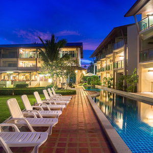 Hotel Lanta Pura Beach Resort (Sha) cazare Saladan