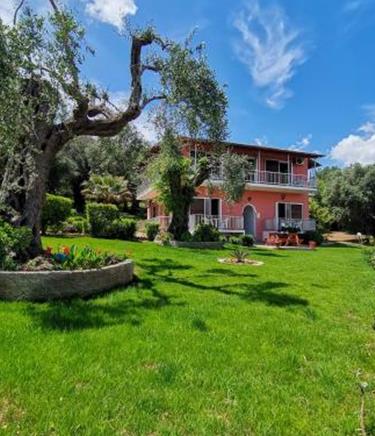 Ilias Apartments