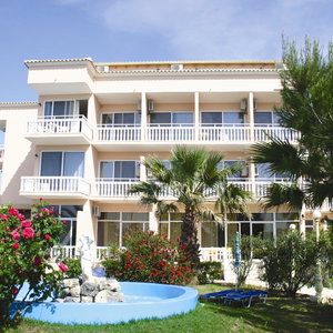 Hotel Angela Beach cazare Roda