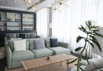 Coral Suites & Spa