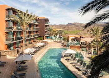 Hotel Salobre Hotel Resort & Serenity