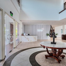 Hotel Hulhule Island cazare Hulhumale