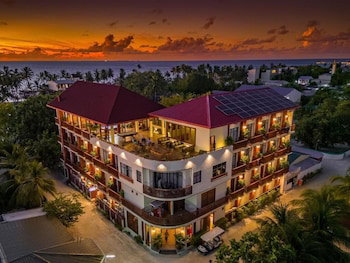 Hotel Araamu Holidays And Spa