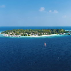 Hotel Bandos Maldives cazare Nord Male Atoll