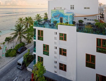 Hotel H78