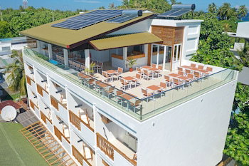 Hotel Luau Beach Inn