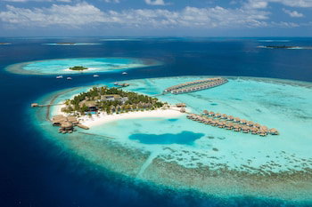 Hotel Outrigger Maldives Maafushivaru Resort