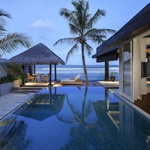 Hotel Naladhu Private Island Maldives cazare Dhigu Island