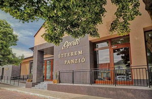 Hotel Oporto Panzio cazare Villany