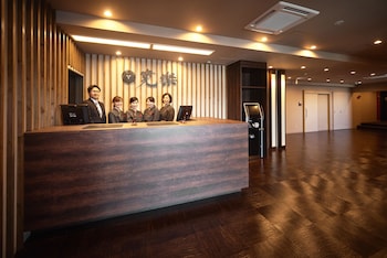 Kan-Raku Honjo Waseda Ekimae