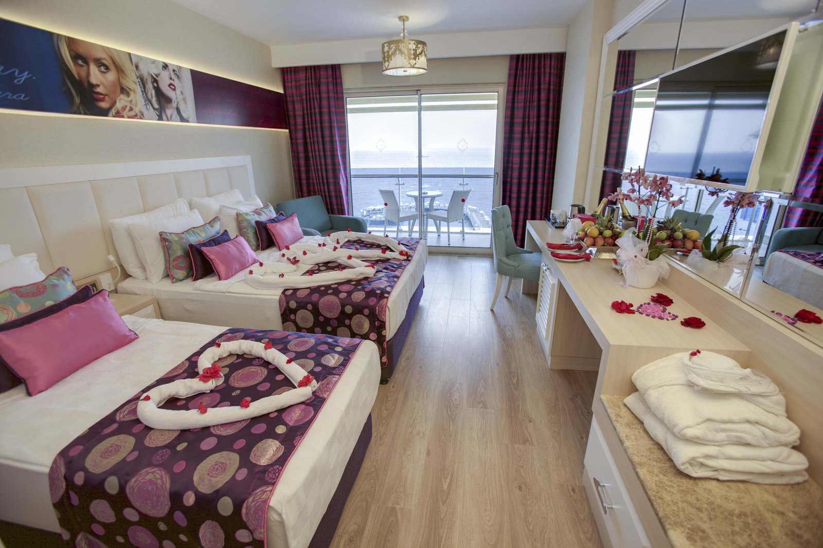 dal travel Azura Deluxe Resort&Spa
